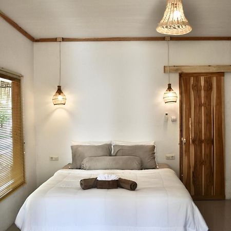 Ripbowl Guest House Selong Belanak Bagian luar foto