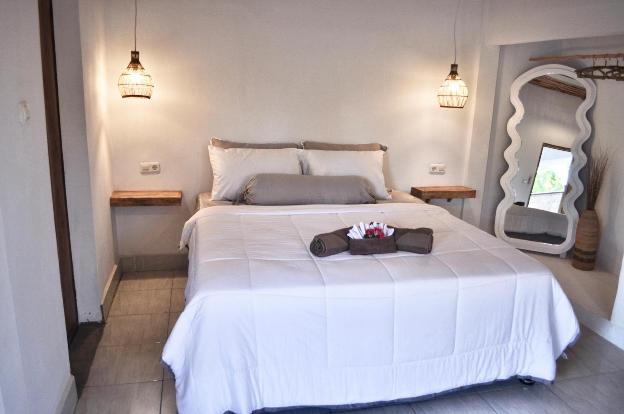 Ripbowl Guest House Selong Belanak Bagian luar foto