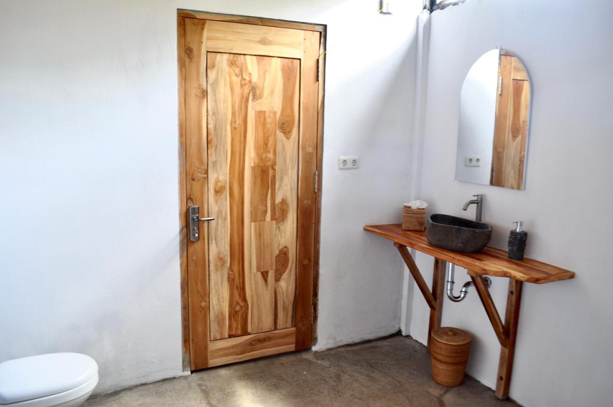Ripbowl Guest House Selong Belanak Bagian luar foto