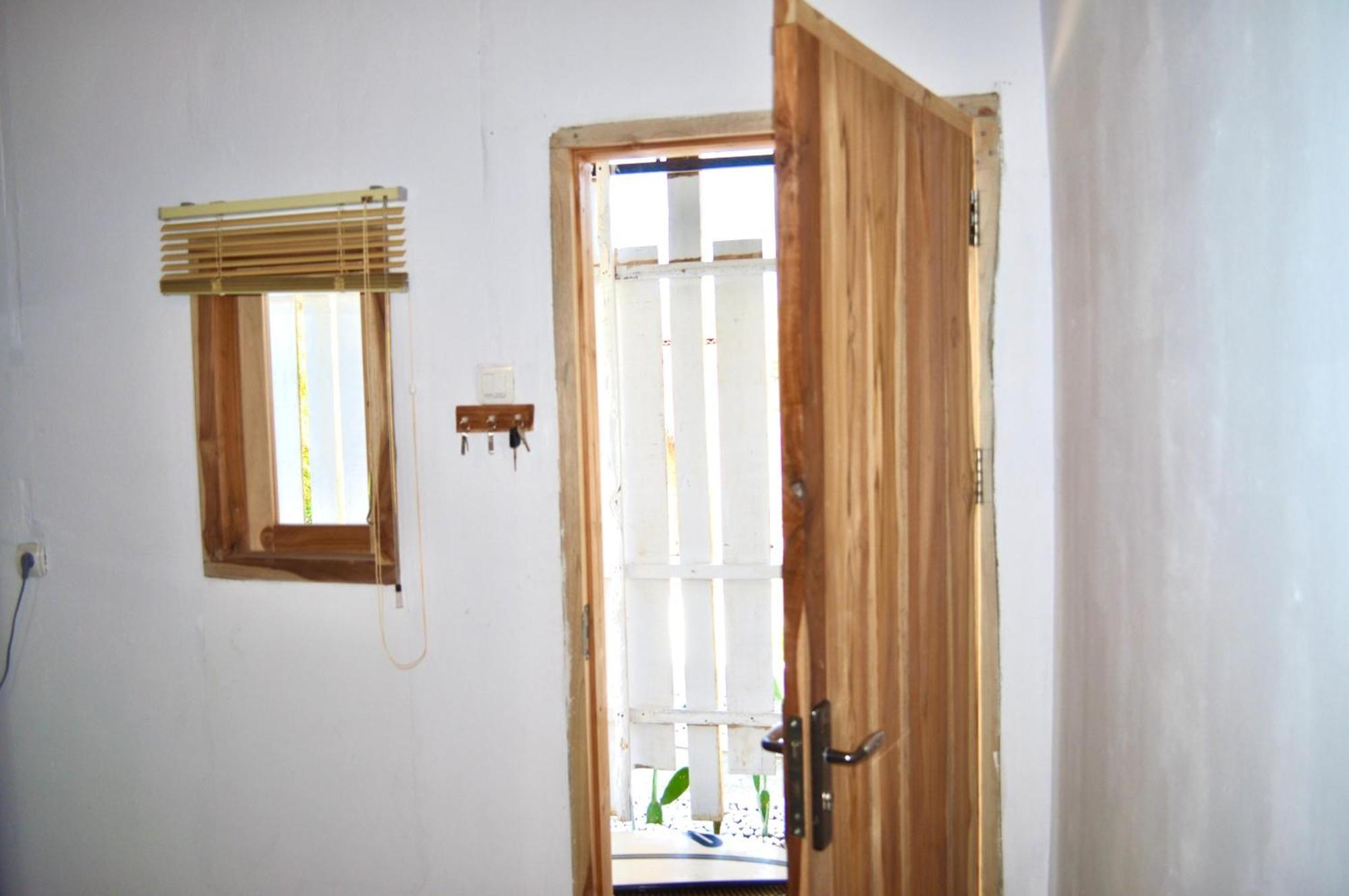 Ripbowl Guest House Selong Belanak Ruang foto