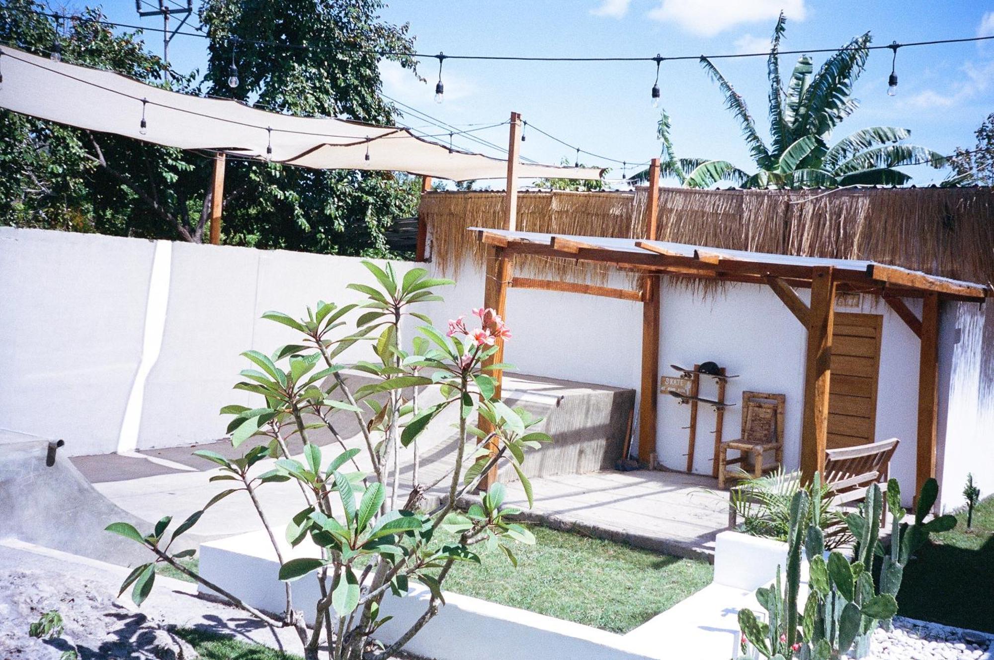 Ripbowl Guest House Selong Belanak Bagian luar foto